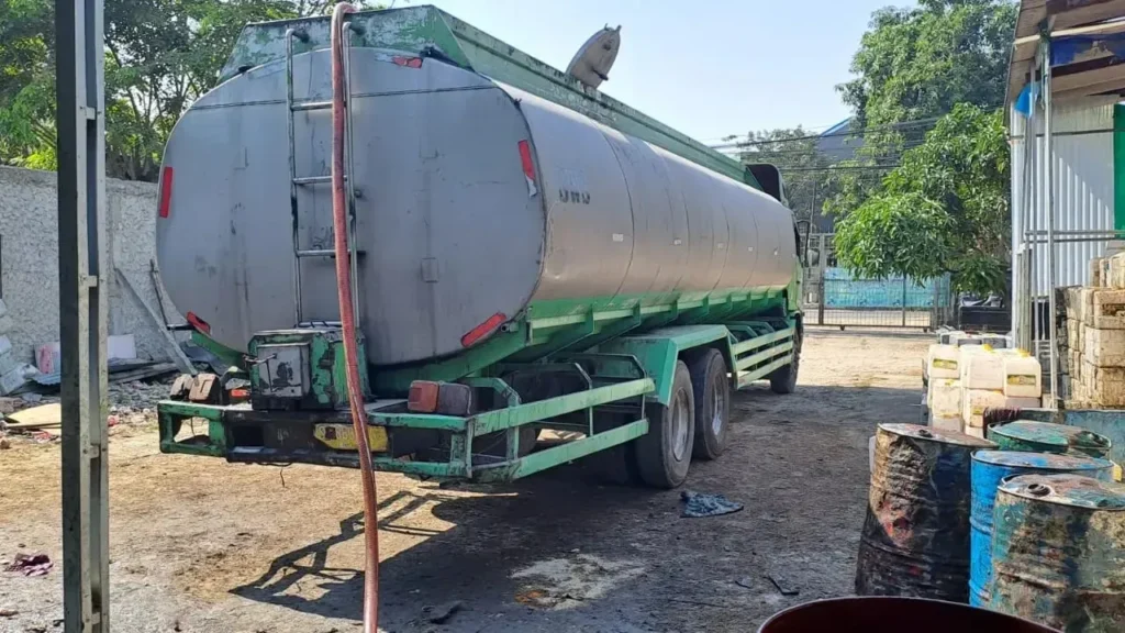 gudang minyak jelantah